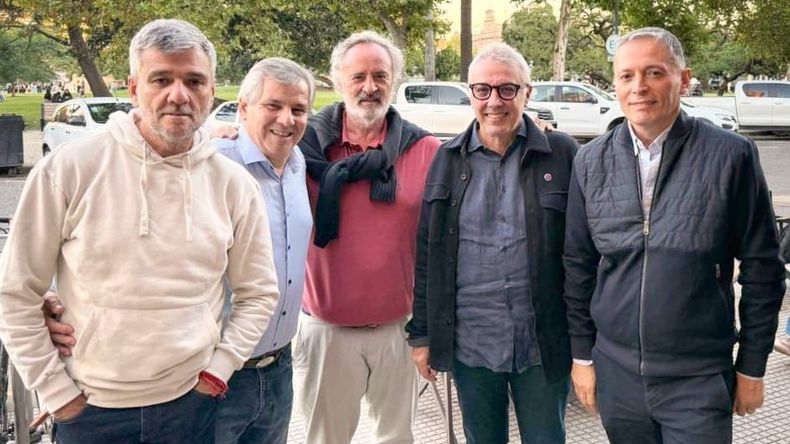 Fernando Gray y Julio Zamora, junto a De La Torre, Zabaleta y Britos&nbsp;