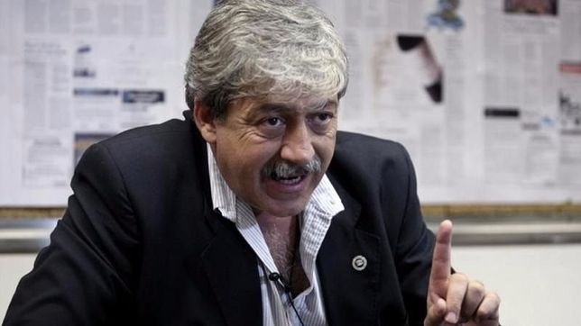 buzzi planto a massa y fue al acto de scioli, a quien considero distinto que cristina