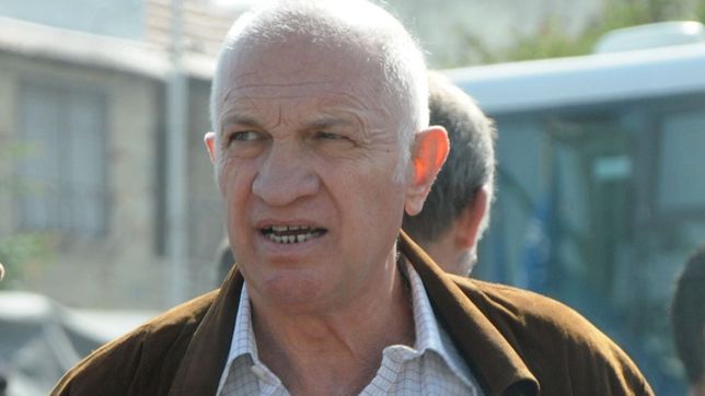 la amenaza de rico, entre la mueca grotesca y el mar de fondo