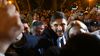 Maximiliano Pullaro al salir de la Legislatura rodeado de una multitud de periodistas, fotógrafos e invitados