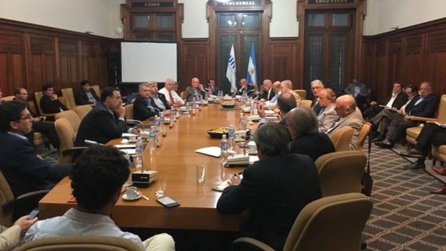 La UIA en la dulce espera: 15 días de plazo para un llamado del Gobierno