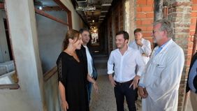 Vidal supervisó las obras en un hospital junto a Jorge Macri
