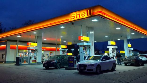 Energía: José Luis Manzano y un fondo suizo se quedaron con las estaciones y la refinería de Shell