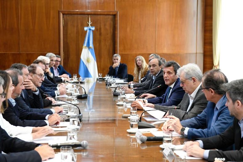 El ministro de Economía, Sergio Massa, se reunión con representantes de fondos de inversión.&nbsp;