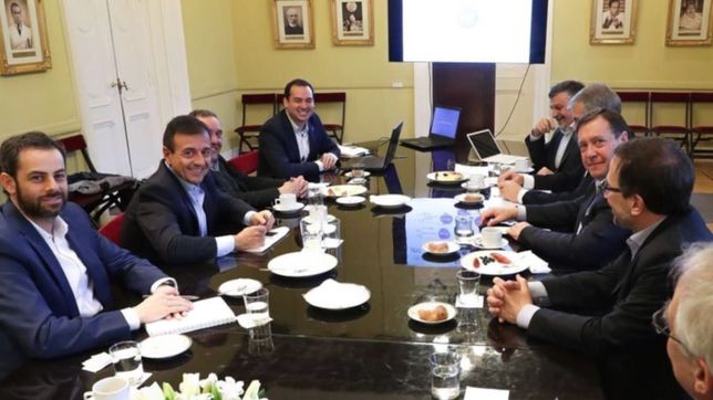 el gobierno dio marcha atras con el ajuste en el invap