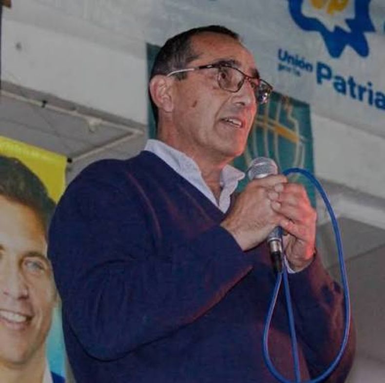 Nelson Sombra, intendente de Azul.