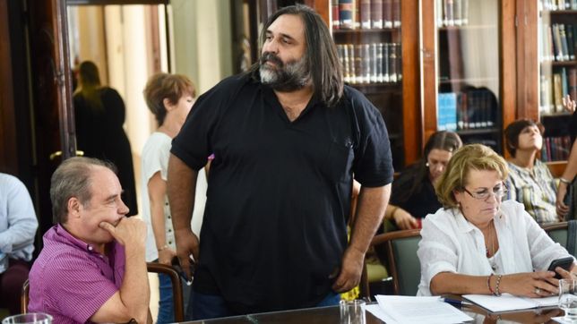 sin ser convocados por vidal, los docentes vuelven al paro el martes