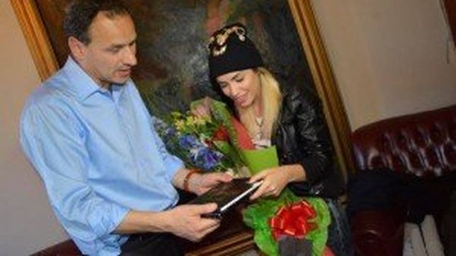 bruera juega al productor artistico: en 7 anos organizo mas de 80 recitales