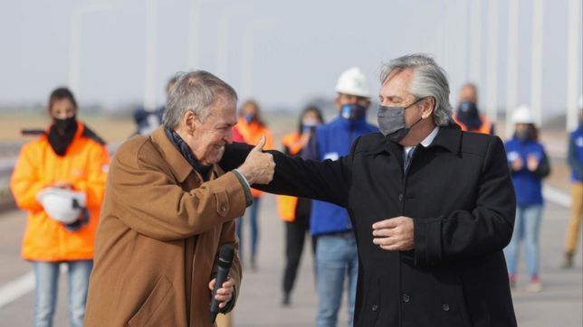 schiaretti orejea un pais en crisis, pero mira de lejos la interna de todos