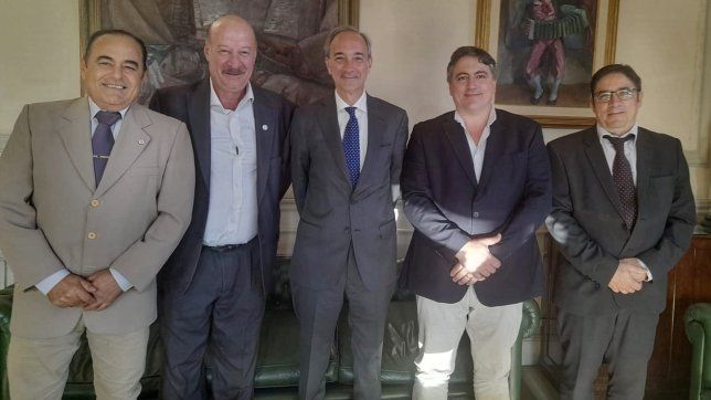 Universidades: con la negociación frenada, el Gobierno le da $200 millones a un rector disidente