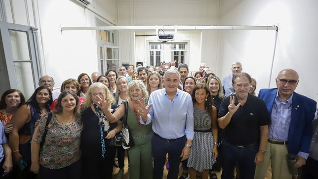 gerardo morales lanza a la cancha su tropa bonaerense