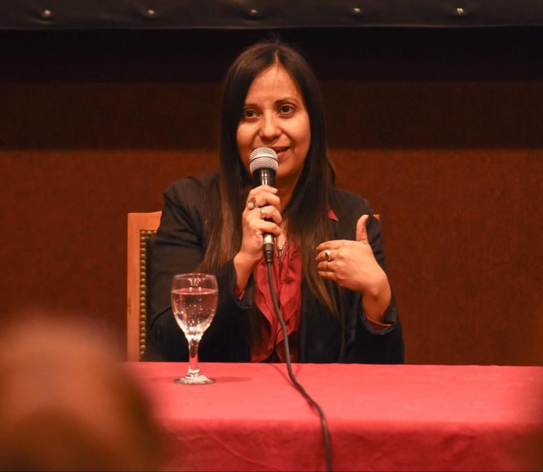 Albarez Gómez es la primera rectora mujer de la UNLaR.&nbsp;