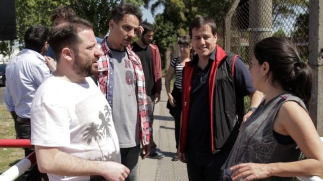 ottavis junto a echarri y a otros actores para salir a militar por scioli