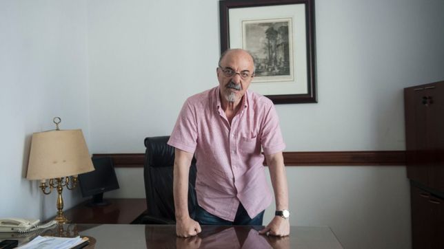 Letra P | Carlos Tomada