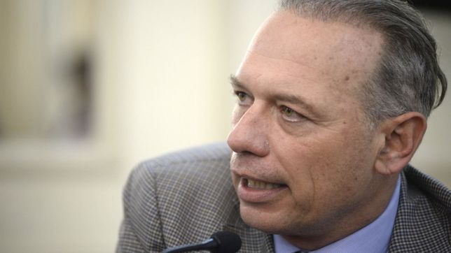 otra vez berni, el opositor oficialista