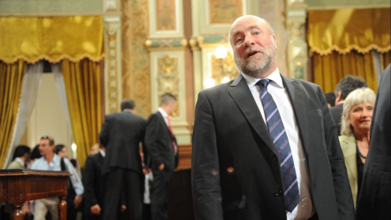“Me tildan de peronista y kirchnerista y buscan desprestigiar al Gobierno”