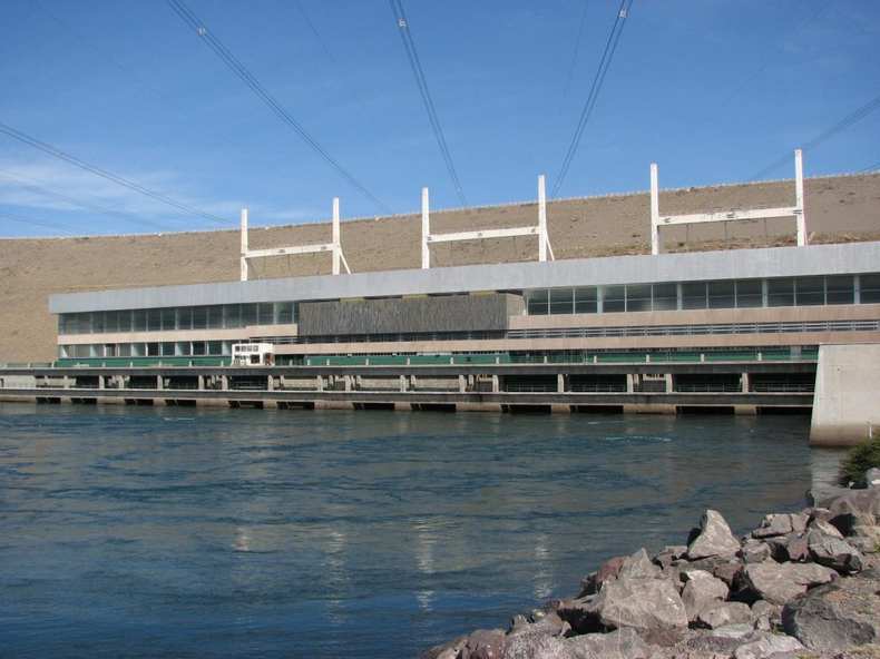 El Chocón, obra emblema para Neuquén y Río Negro sobre el río Limay.