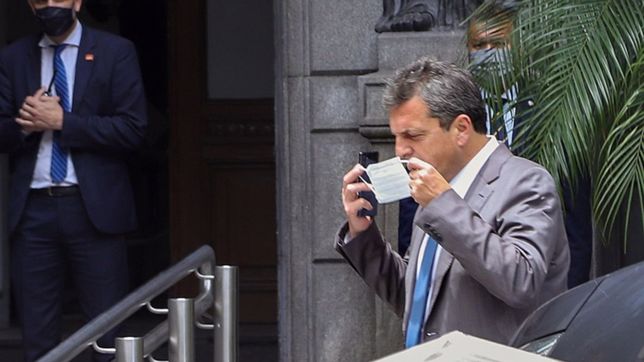 massa: ?hay varios nombres para suceder a maximo; el presidente va a decidir hoy